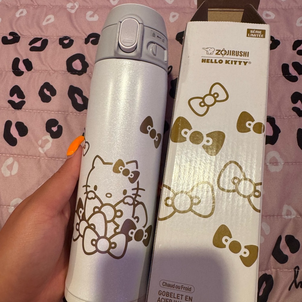 Zojirushi Hello Kitty White Thermos